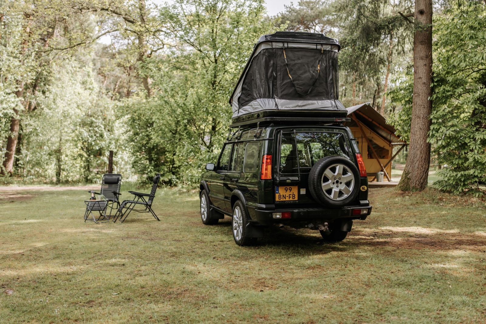 Daktent van Land Rover Discovery 2 camper